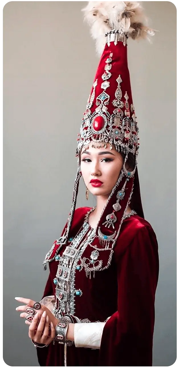Қазақтың ұлттық киіміндегі бойжеткен